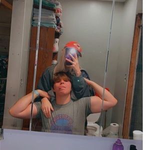 Meet your Posher, Ariel